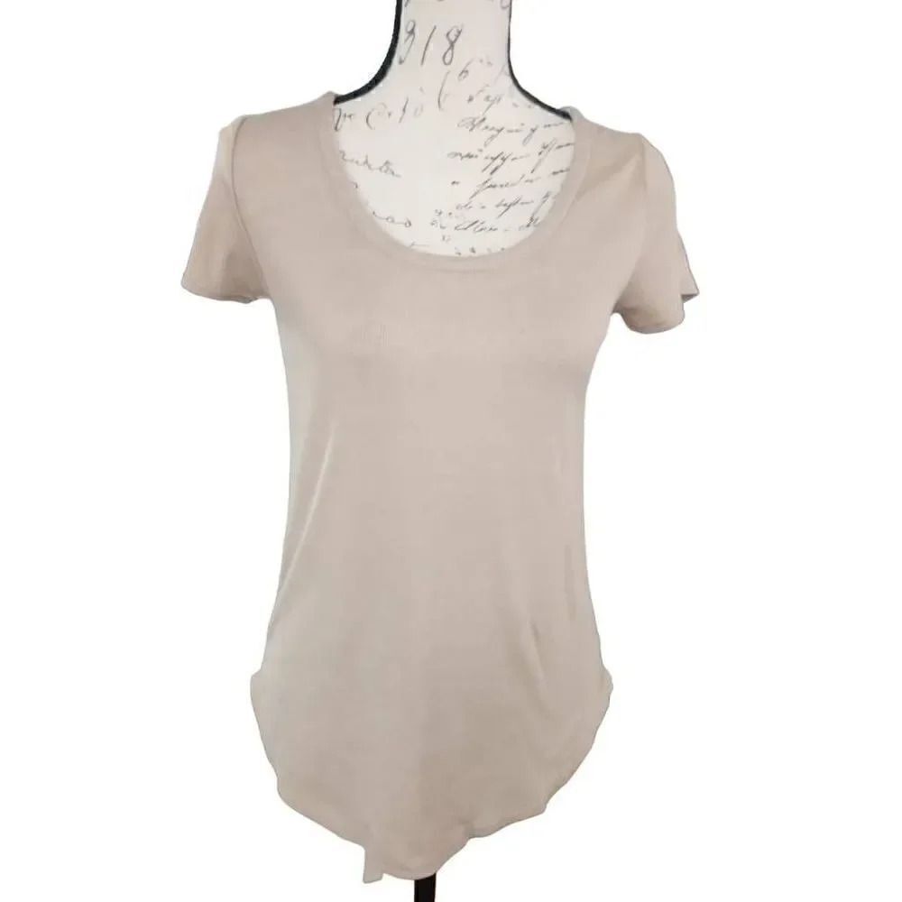 Chaser Ladiesย Beige Soft Ribbed Topโwith Lace up Back - SizeโMedium